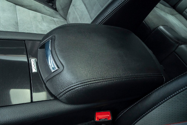 Used-2016-Ford-Taurus-SHO-VentilatedHeated-Seats-Two-Tone-Interior