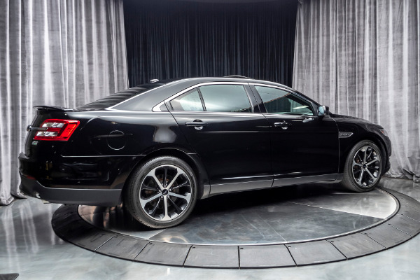 Used 2016 Ford Taurus SHO Ventilated/Heated Seats! Two Tone Interior! for sale Sold at Chicago Motor Cars in West Chicago IL 60185 5