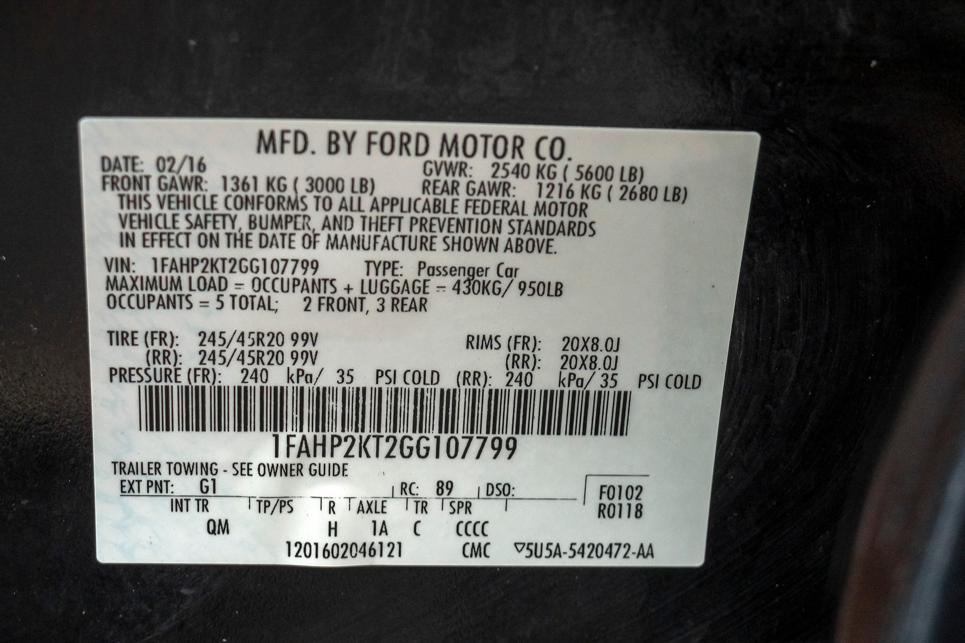 Used-2016-Ford-Taurus-SHO-VentilatedHeated-Seats-Two-Tone-Interior