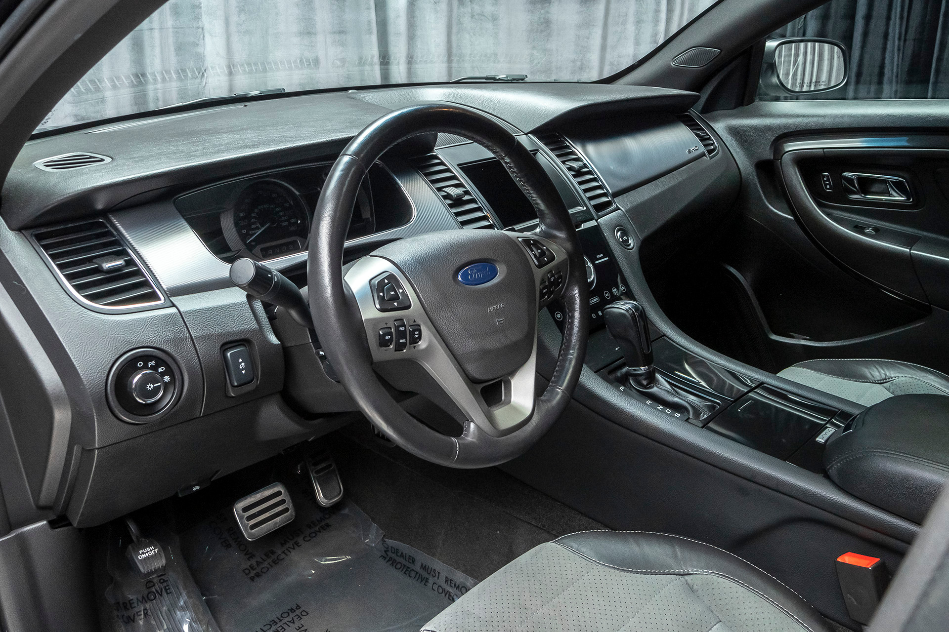 Used-2016-Ford-Taurus-SHO-VentilatedHeated-Seats-Two-Tone-Interior