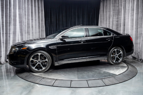 Used 2016 Ford Taurus SHO Ventilated/Heated Seats! Two Tone Interior! for sale Sold at Chicago Motor Cars in West Chicago IL 60185 1