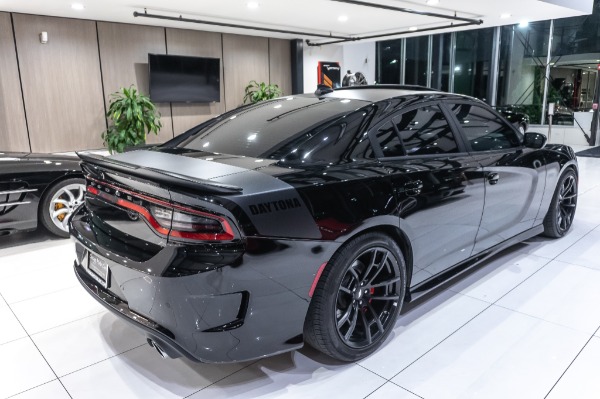 Used-2018-Dodge-Charger-Daytona-392-Sedan---HARMAN-KARDON-AUDIO-84-UCONNECT-SYSTEM