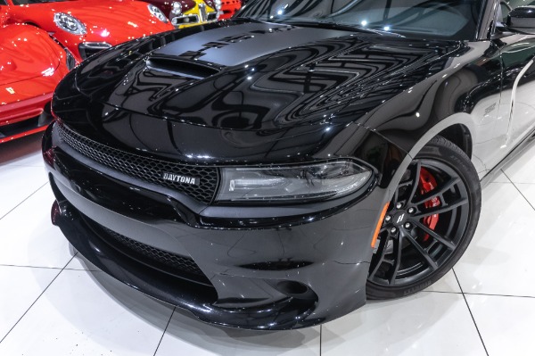 Used 2018 Dodge Charger Daytona 392 Sedan - HARMAN KARDON AUDIO! 8.4 UCONNECT SYSTEM! for sale Sold at Chicago Motor Cars in West Chicago IL 60185 5
