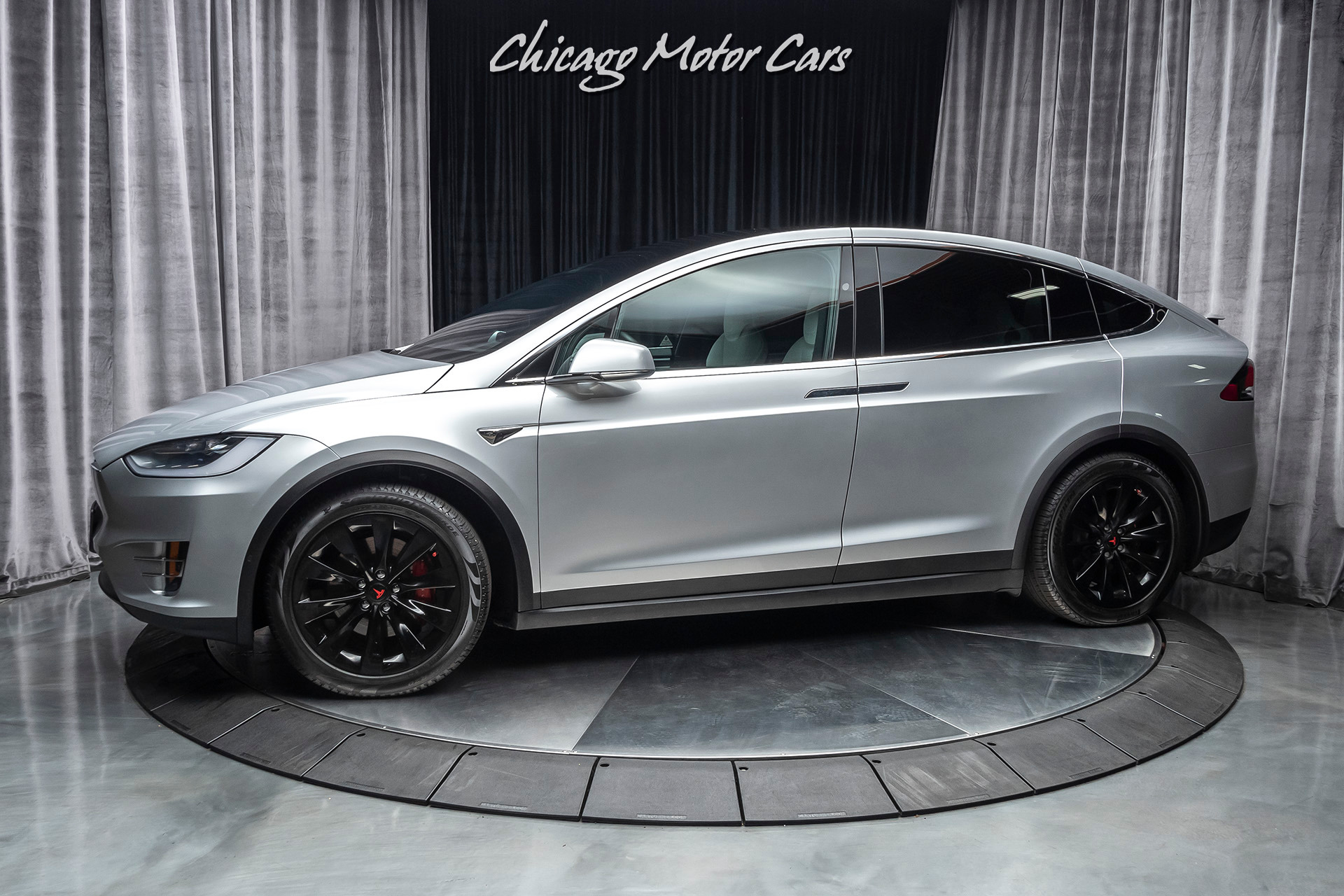 Used 2018 Tesla Model X P100D Enhanced AutoPilot! Carbon Fiber! 7 Passenger Seating! for sale Sold at Chicago Motor Cars in West Chicago IL 60185 1