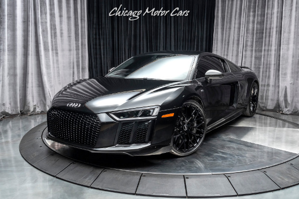 Used 2017 Audi R8 5.2 quattro V10 Plus MSRP $204K+ DIAMOND STITCH! B&O SOUND! for sale Sold at Chicago Motor Cars in West Chicago IL 60185 2