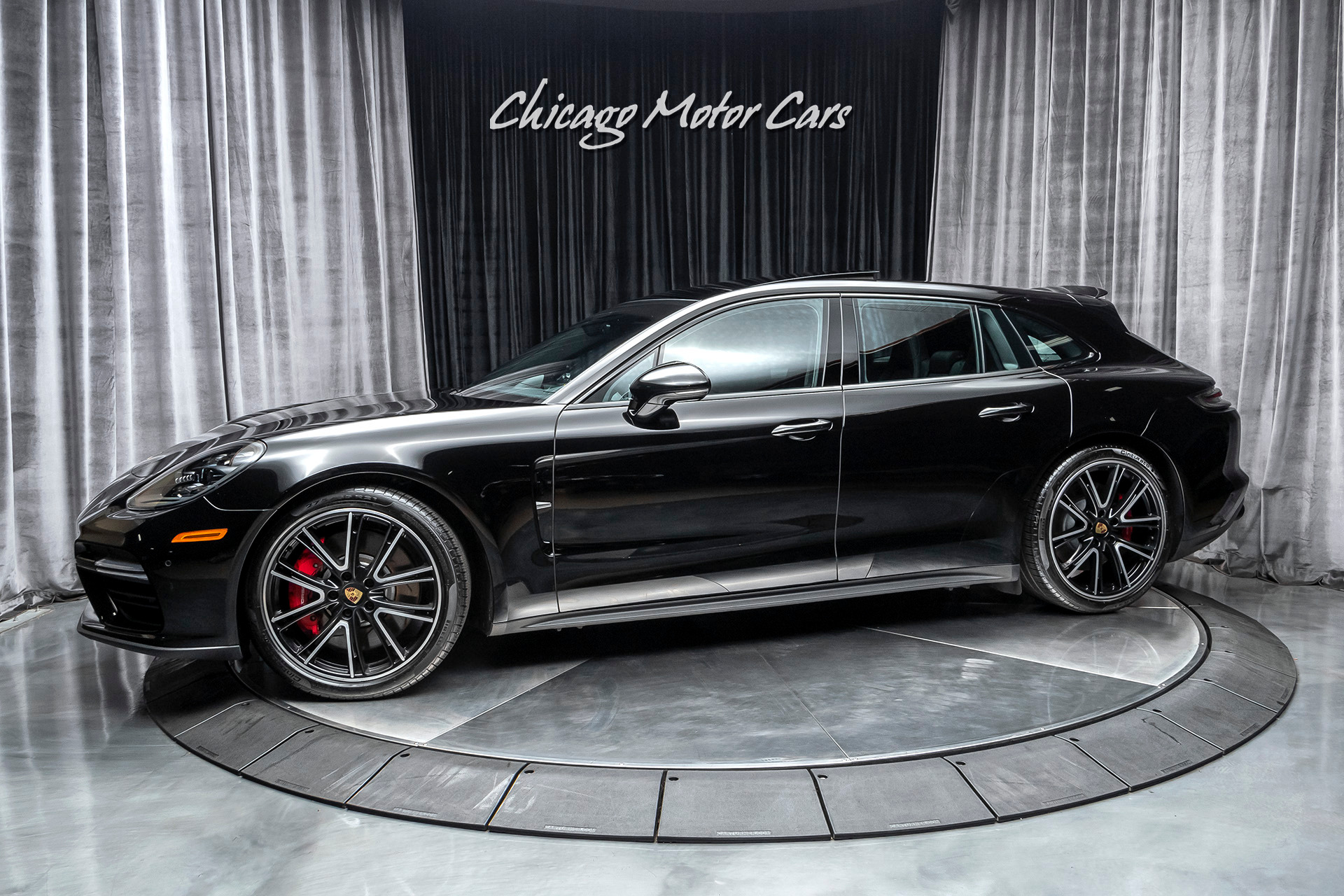 Porsche 1/43 Panamera Turbo – Presse-papier Métal Noir – Boîtier Inclus – Porsche AG