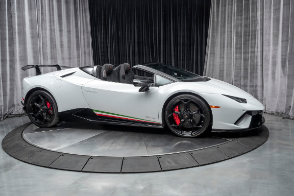 Used 2018 Lamborghini Huracan LP640-4 Performante Spyder - Original MSRP $359k+ LOADED w/FACTORY OPTIONS! for sale Sold at Chicago Motor Cars in West Chicago IL 60185 6
