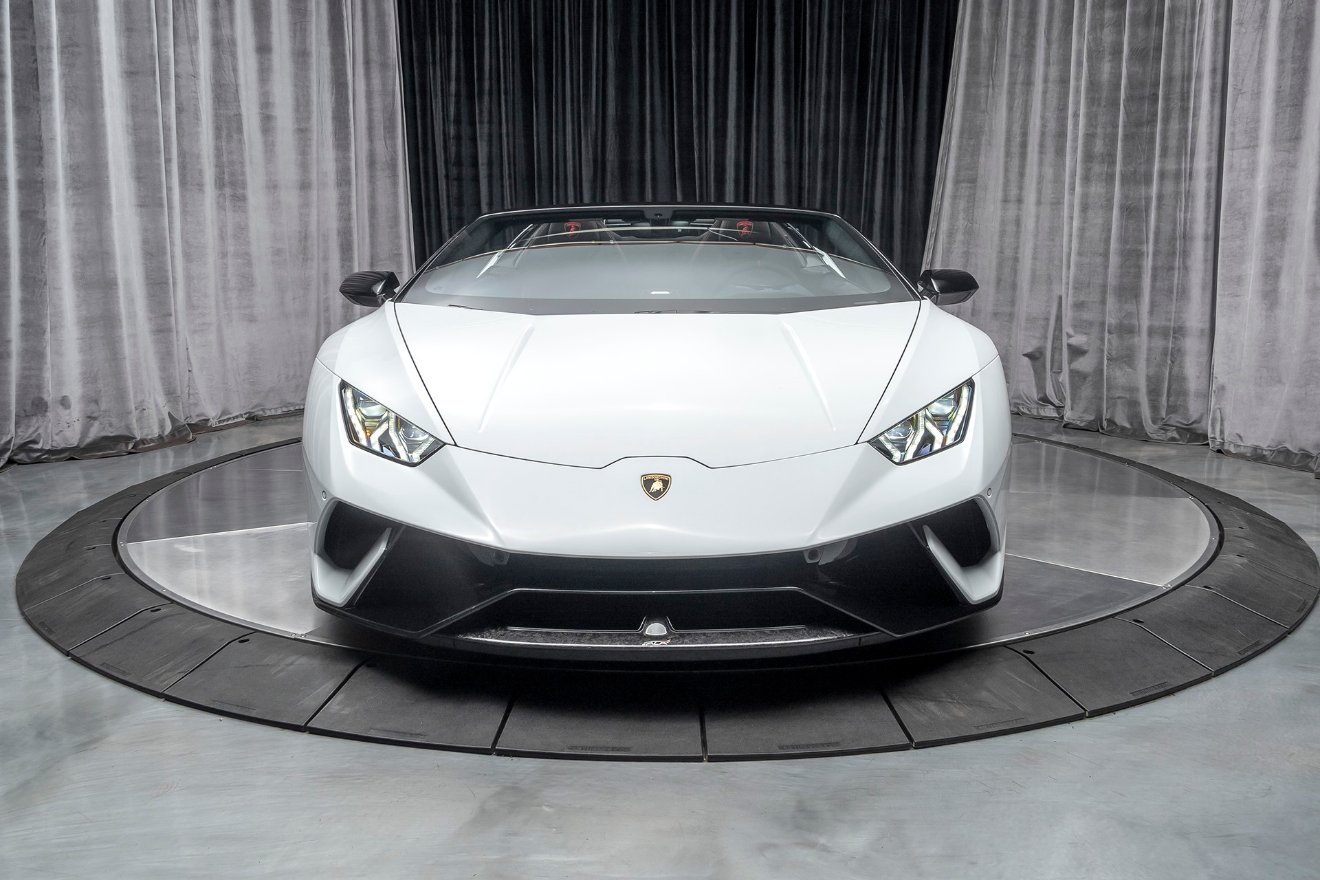 Used-2018-Lamborghini-Huracan-LP640-4-Performante-Spyder---Original-MSRP-359k-LOADED-wFACTORY-OPTIONS