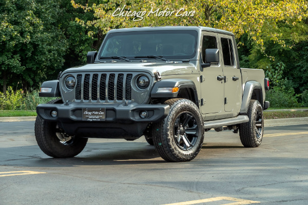 Used-2020-Jeep-Gladiator-Sport-S-Crew-Cab-Only-5k-Miles-MANUAL-Transmission