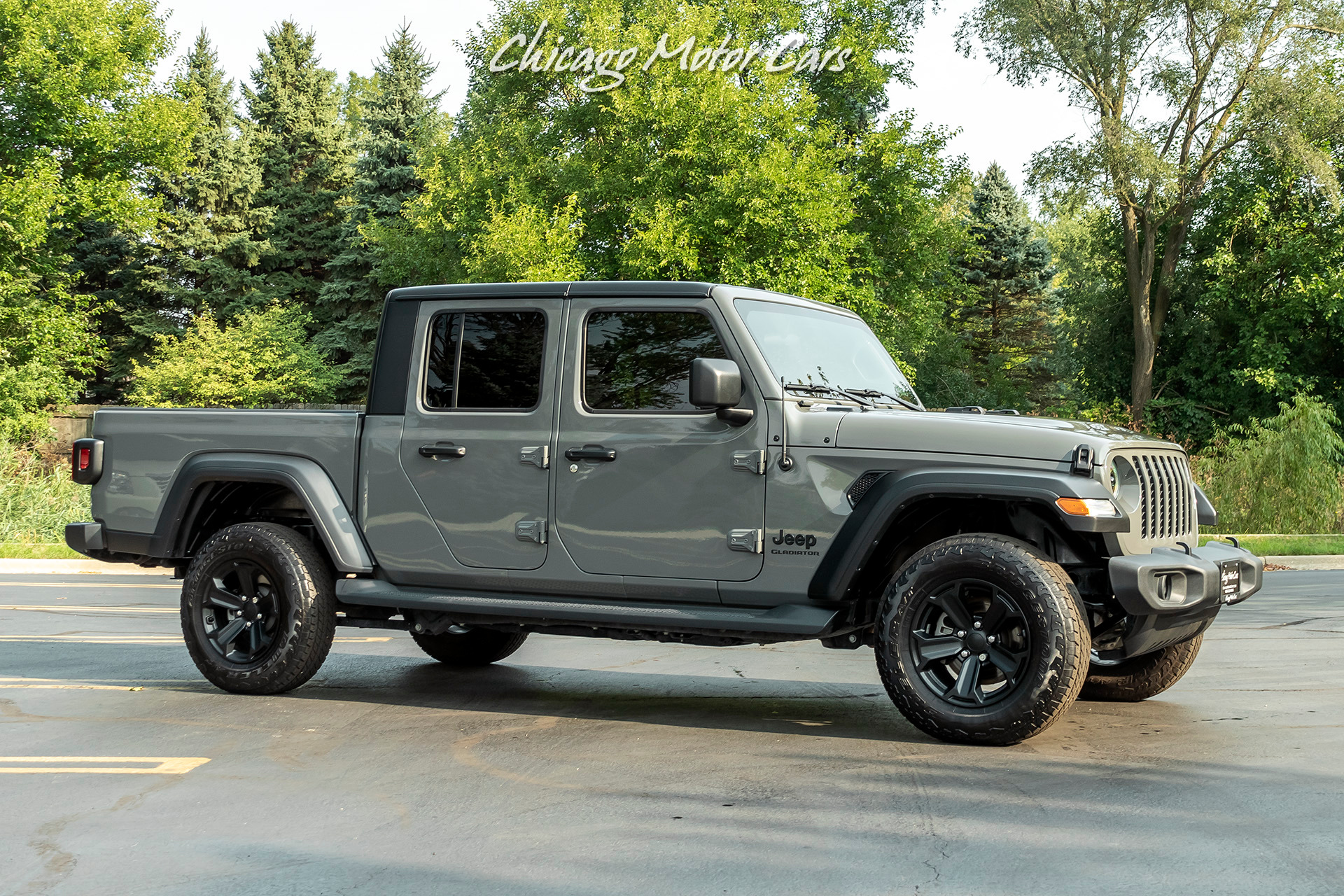 Used-2020-Jeep-Gladiator-Sport-S-Crew-Cab-Only-5k-Miles-MANUAL-Transmission