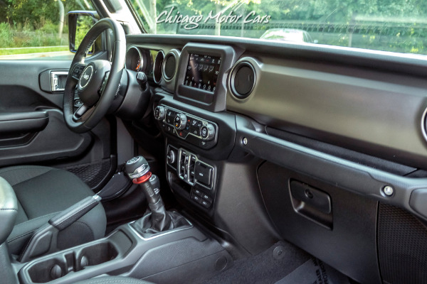 Used-2020-Jeep-Gladiator-Sport-S-Crew-Cab-Only-5k-Miles-MANUAL-Transmission