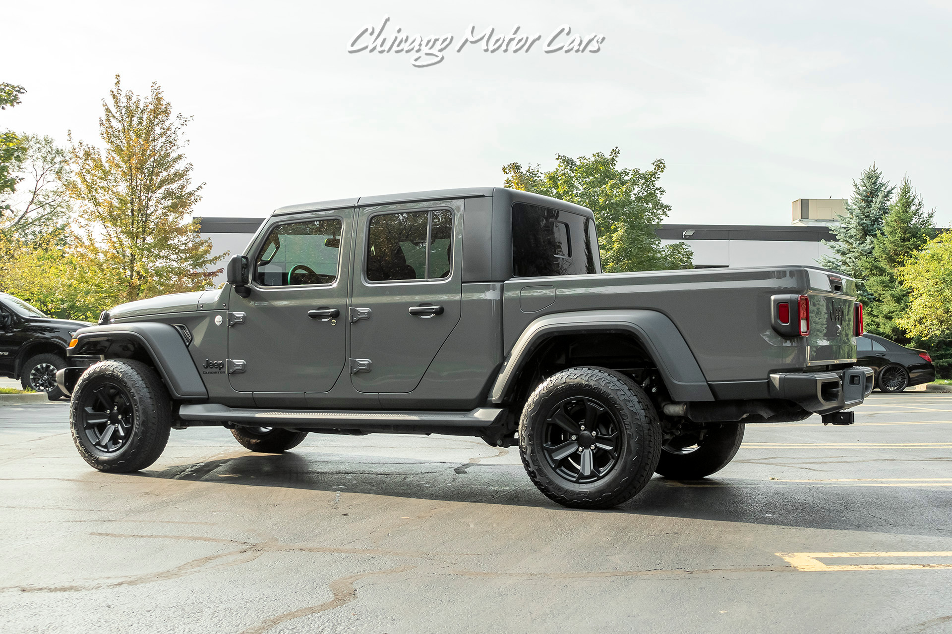 Used-2020-Jeep-Gladiator-Sport-S-Crew-Cab-Only-5k-Miles-MANUAL-Transmission