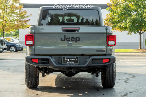 Used-2020-Jeep-Gladiator-Sport-S-Crew-Cab-Only-5k-Miles-MANUAL-Transmission