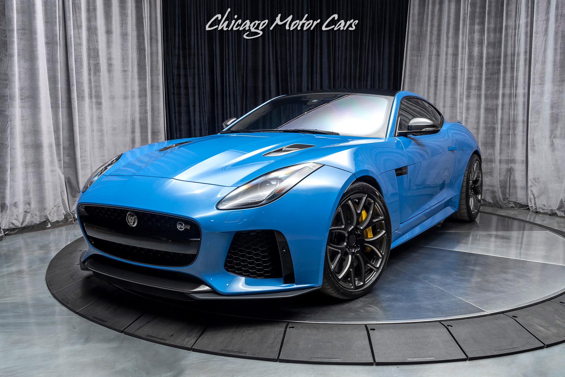 Used-2017-Jaguar-F-TYPE-SVR-Coupe-RARE-EXAMPLE-CARBON-CERAMICS-CARBON-FIBER