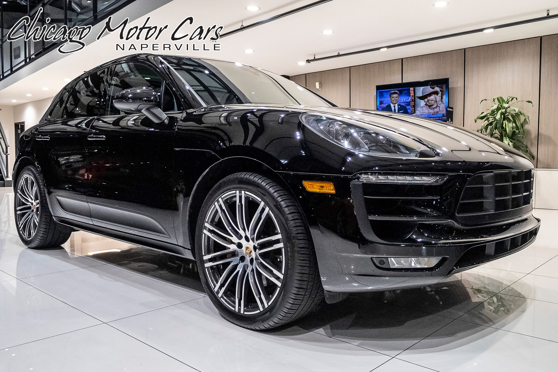 Used-2017-Porsche-Macan-GTS-TURBO-DESIGN-WHEELS-PREMIUM-PKG-PLUS-LANE-CHANGE-ASSIST