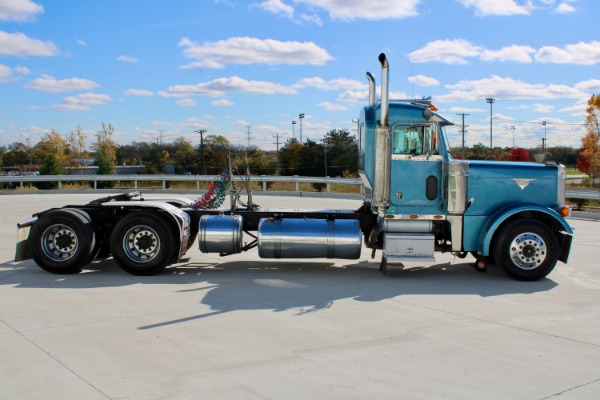 Used 1999 Peterbilt 379 Day Cab - CAT 3406 - 490 HP - 15 Speed Manual for sale Sold at Chicago Motor Cars in West Chicago IL 60185 4