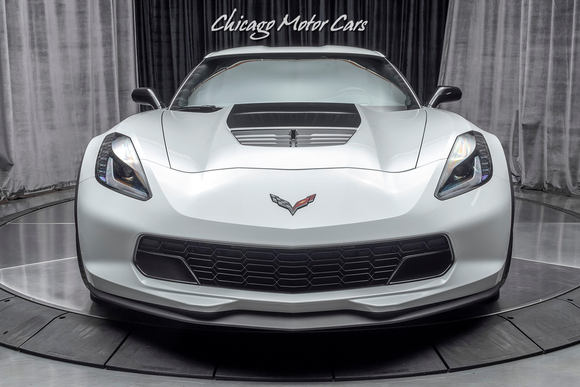 Used-2019-Chevrolet-Corvette-1LZ-Z06-Coupe-ONLY-2100-MILES-CARBON-FLASH-ACCENTS-7-SPEED-MANUAL