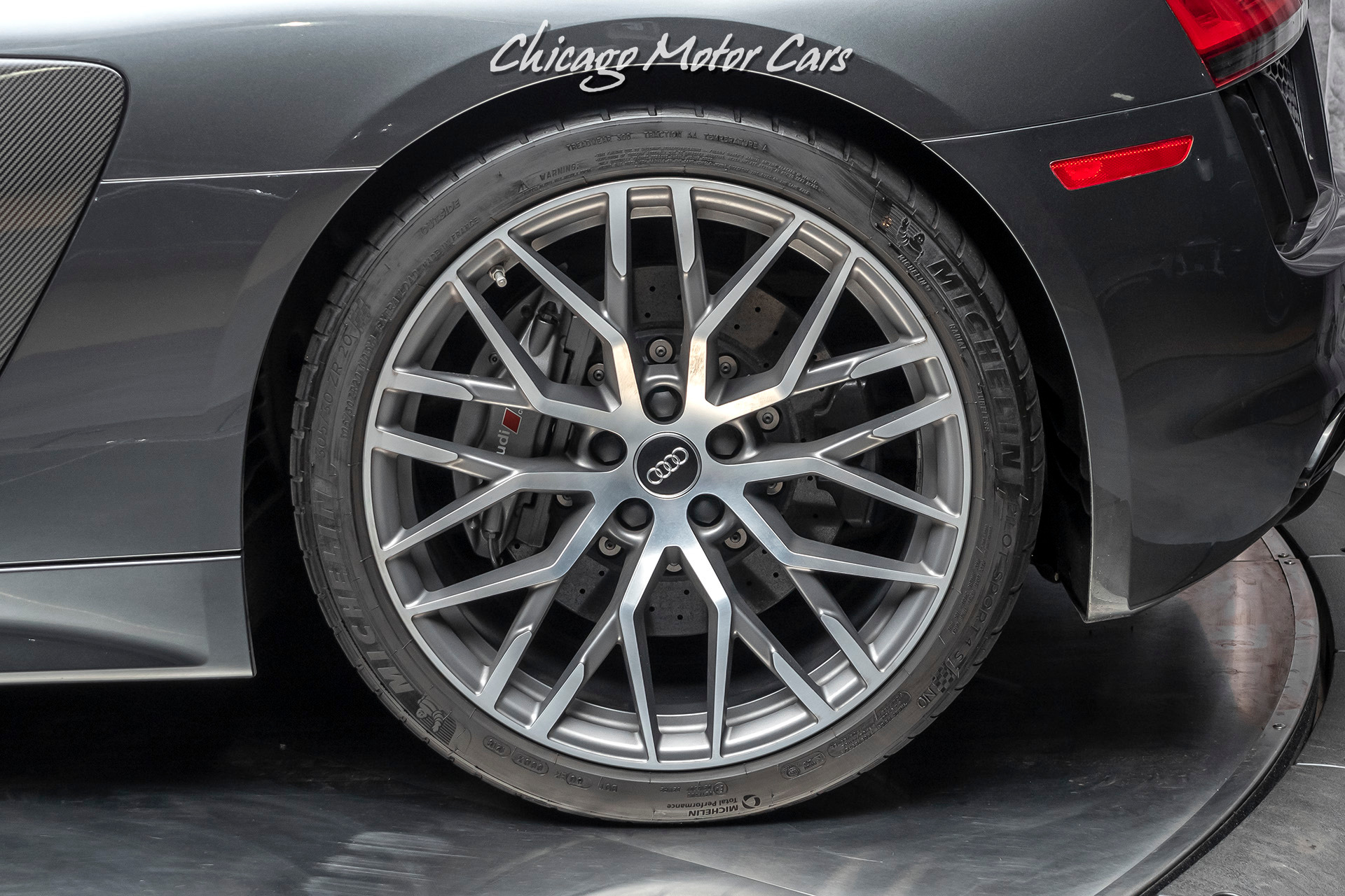 Used-2017-Audi-R8-52-quattro-V10-Plus-Coupe-CARBON-FIBER-20-INCH-WHEELS