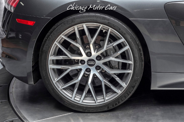 Used-2017-Audi-R8-52-quattro-V10-Plus-Coupe-CARBON-FIBER-20-INCH-WHEELS