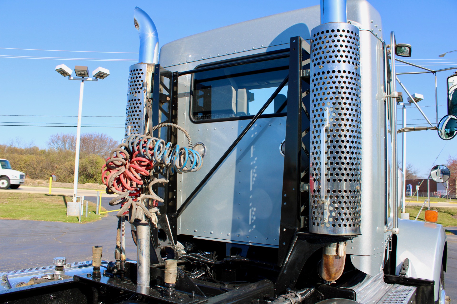 Used-2005-Kenworth-T800-Day-Cab---C15-ACERT---475-Horsepower