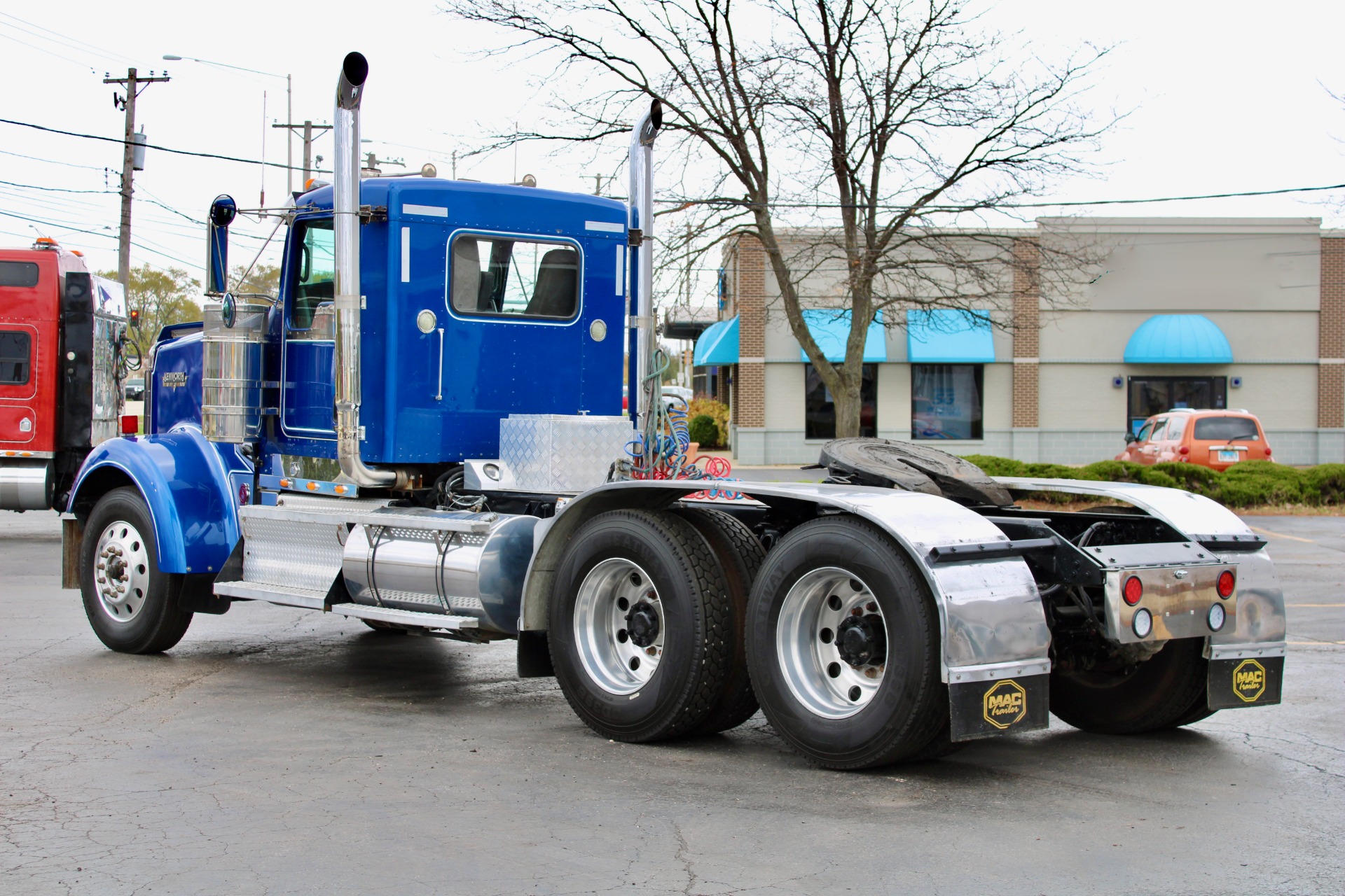 Used-2007-Kenworth-W900-Day-Cab---Cummins-ISX-565-HP---Wet-Kit---Double-Frame