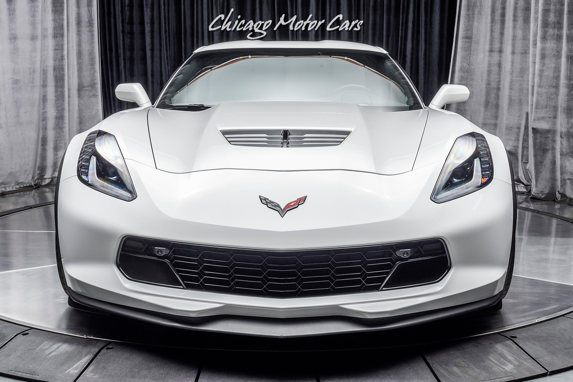 Used-2018-Chevrolet-Corvette-2LZ-Z06-Coupe-ONLY-8100-MILES-650-HP-8-SPEED-AUTO