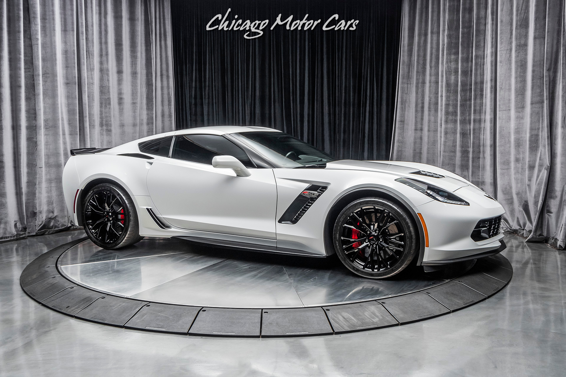 Used-2018-Chevrolet-Corvette-2LZ-Z06-Coupe-ONLY-8100-MILES-650-HP-8-SPEED-AUTO