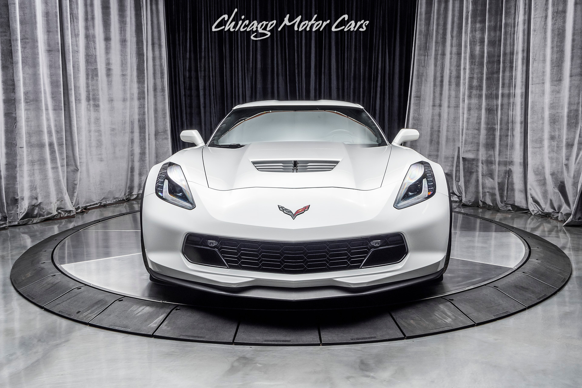 Used-2018-Chevrolet-Corvette-2LZ-Z06-Coupe-ONLY-8100-MILES-650-HP-8-SPEED-AUTO