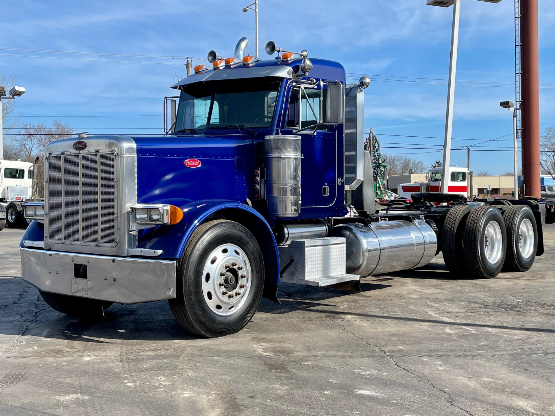 Used-1999-Peterbilt-379-Day-Cab---CAT-DIESEL---10-Speed-Manual