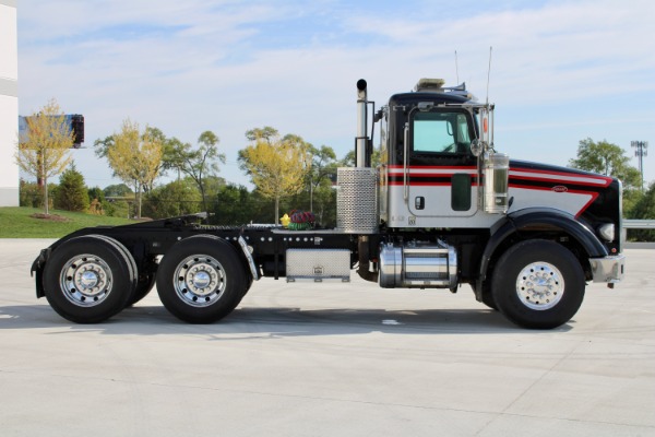 Used 2006 Peterbilt 357 Day Cab - C15 ACERT - 18 Speed Manual for sale Sold at Chicago Motor Cars in West Chicago IL 60185 4