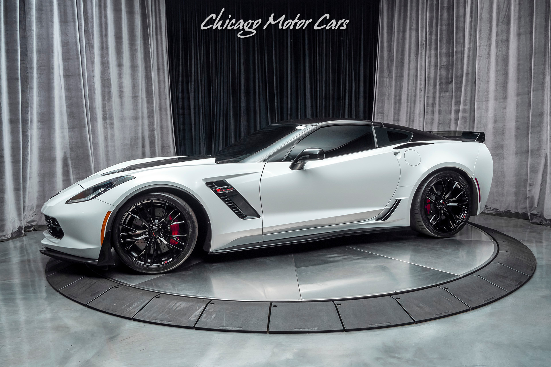 Used 2016 Chevrolet Corvette Z06 7-Speed Manual! Performance Video Recorder! for sale Sold at Chicago Motor Cars in West Chicago IL 60185 1