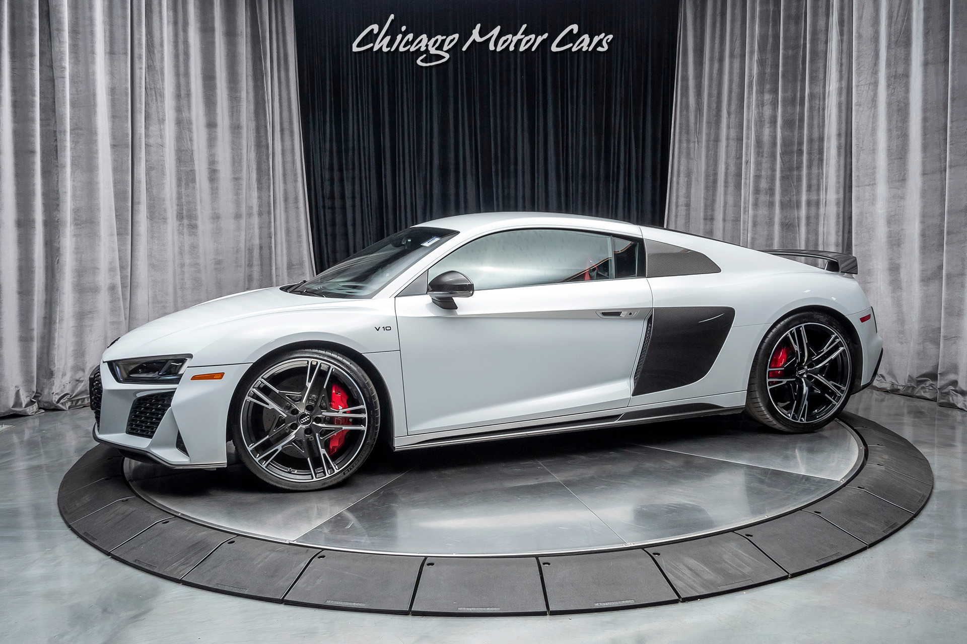 Used 2020 Audi R8 5.2 Quattro V10 Performance Diamond Quilted Leather! Only 4k Miles! Loaded! for sale Sold at Chicago Motor Cars in West Chicago IL 60185 1
