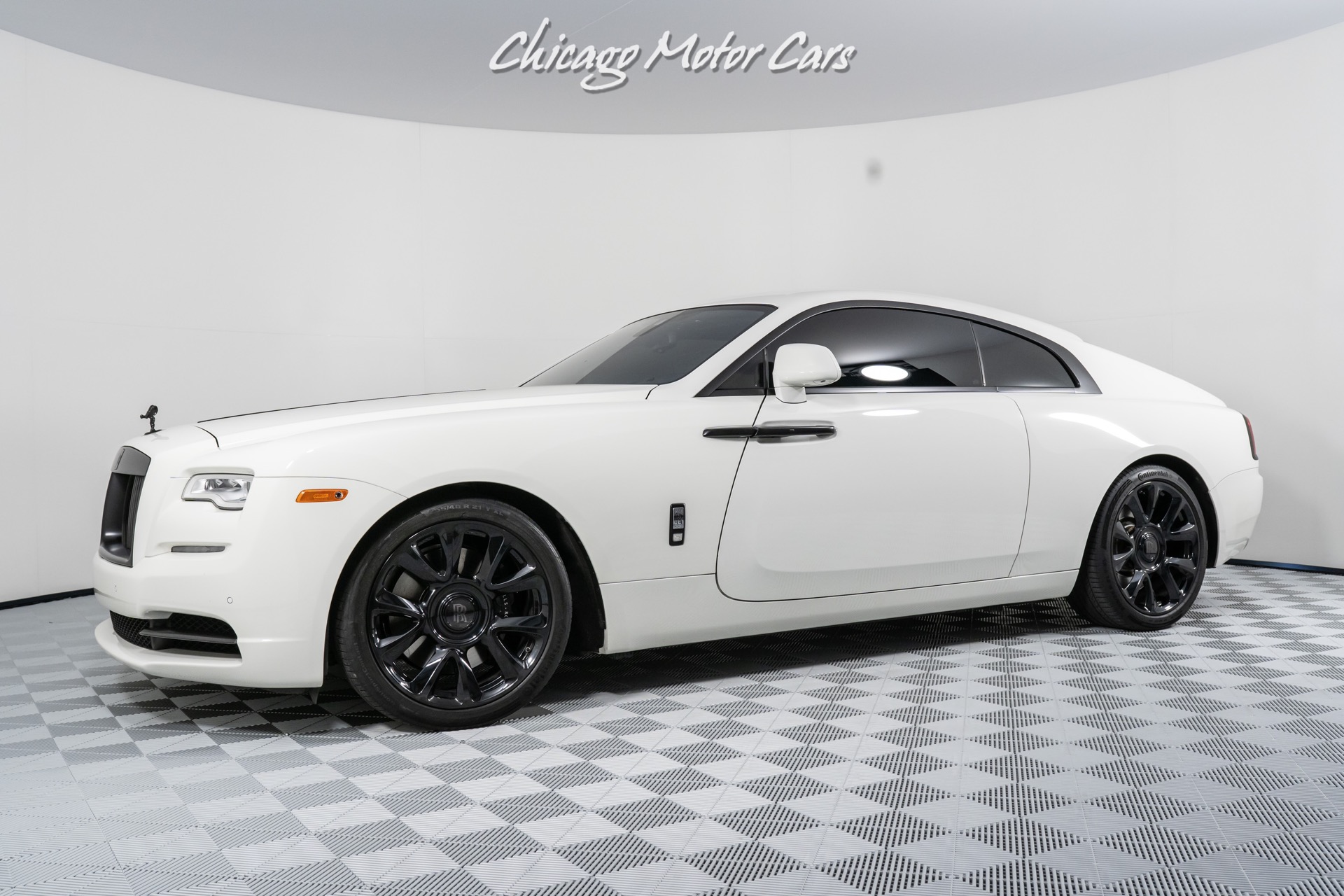 Used-2017-Rolls-Royce-Wraith-Driver-Assistance-1-Pkg-Low-Miles-Gorgeous-Example