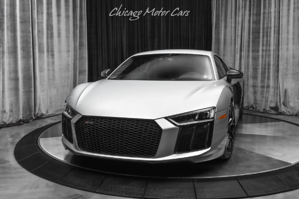 Used 2018 Audi R8 5.2 quattro V10 Plus Coupe MSRP $208K+ Black Optic Pkg! Diamond Stitch! B&O for sale Sold at Chicago Motor Cars in West Chicago IL 60185 2