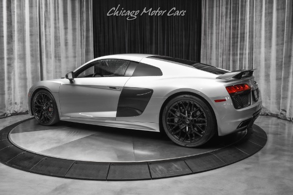 Used 2018 Audi R8 5.2 quattro V10 Plus Coupe MSRP $208K+ Black Optic Pkg! Diamond Stitch! B&O for sale Sold at Chicago Motor Cars in West Chicago IL 60185 3