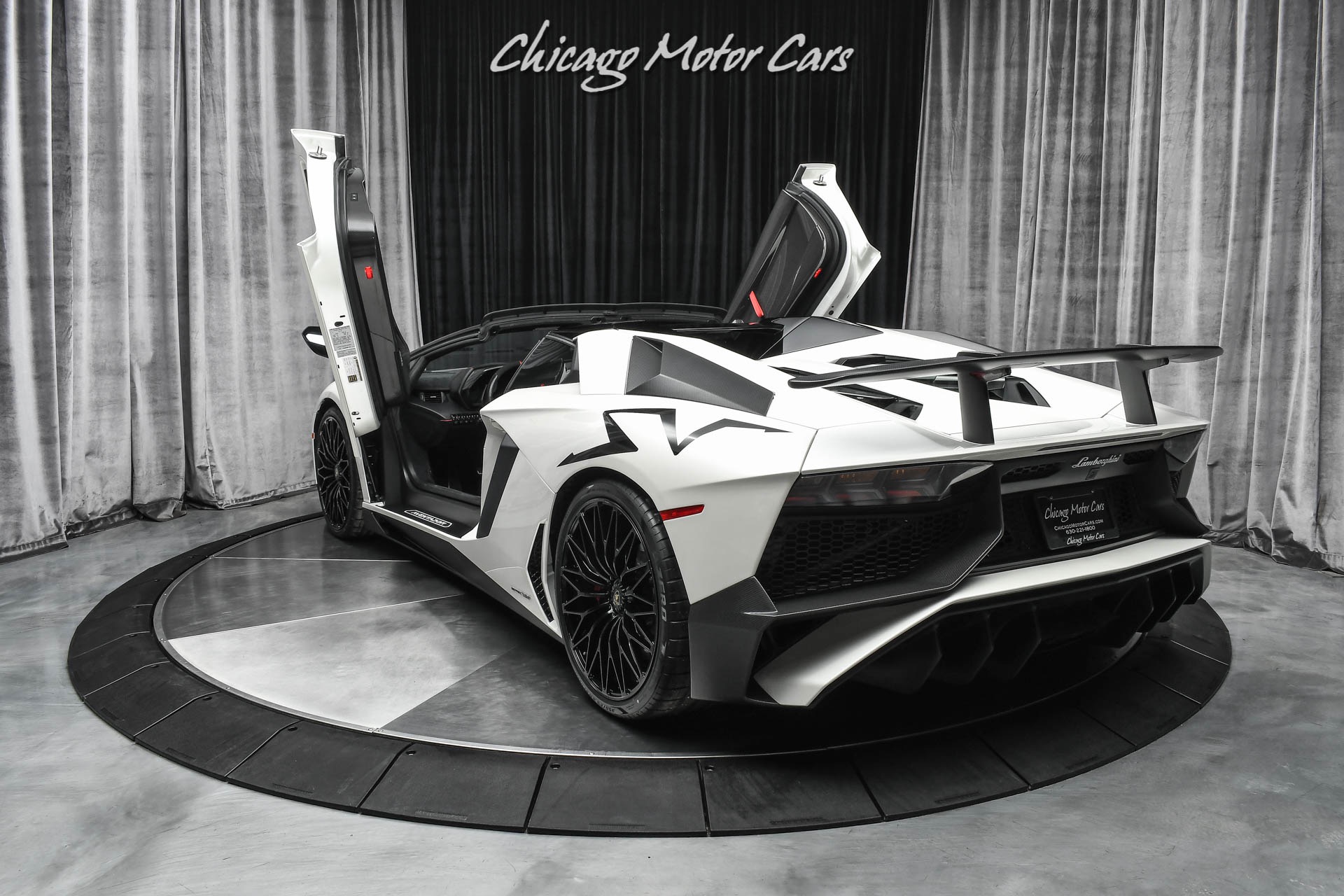 Used-2016-Lamborghini-Aventador-LP750-4-SV-Roadster-MSRP-606K-TONS-OF-CARBON-FIBER-Serviced-9k-Miles