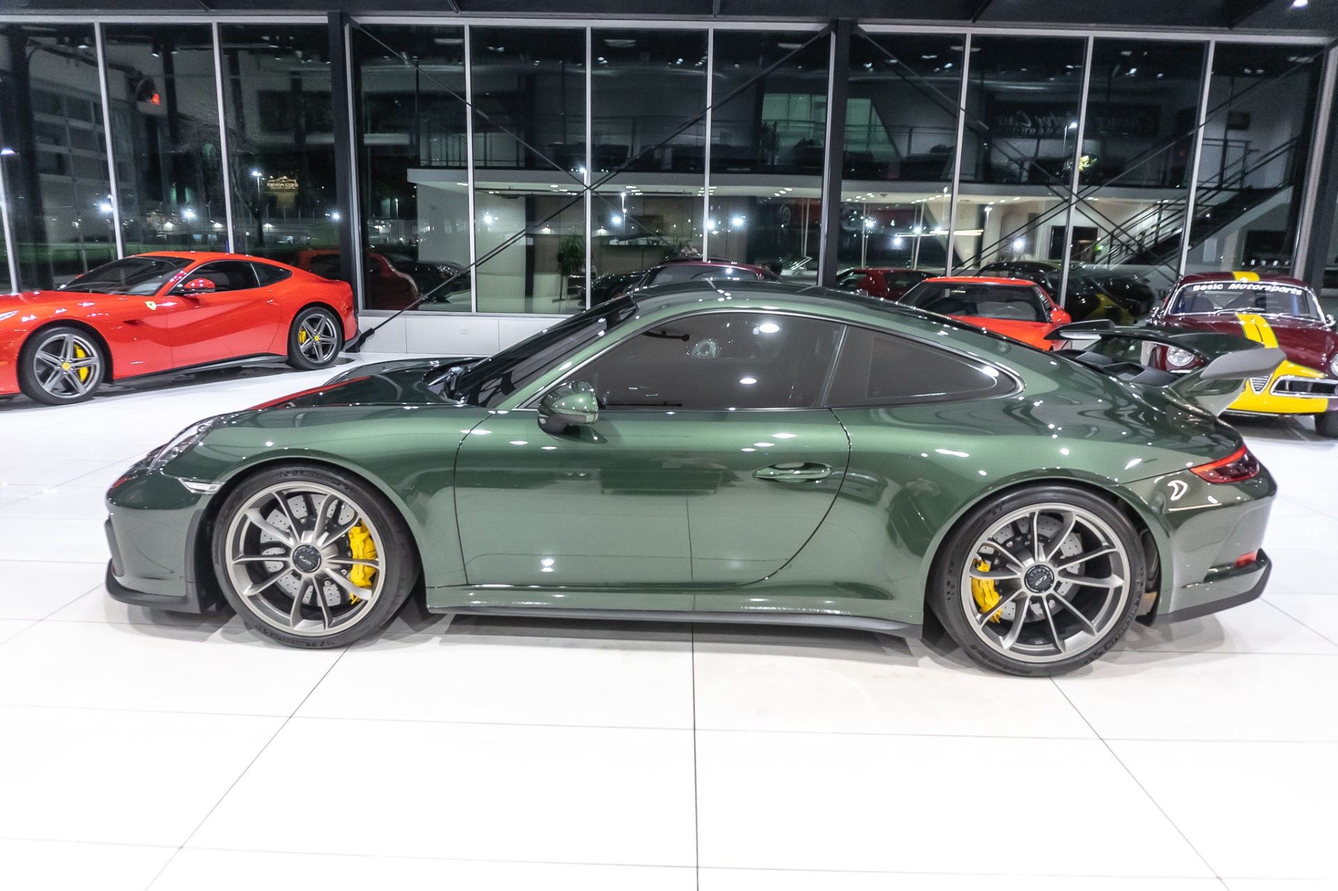 Used-2018-Porsche-911-GT3-COUPE-6-SPEED-PCCB-FRONT-AXLE-LIFT-LIGHT-DESIGN-PKG-PAINT-TO-SAMPLE-HUGE-MSR