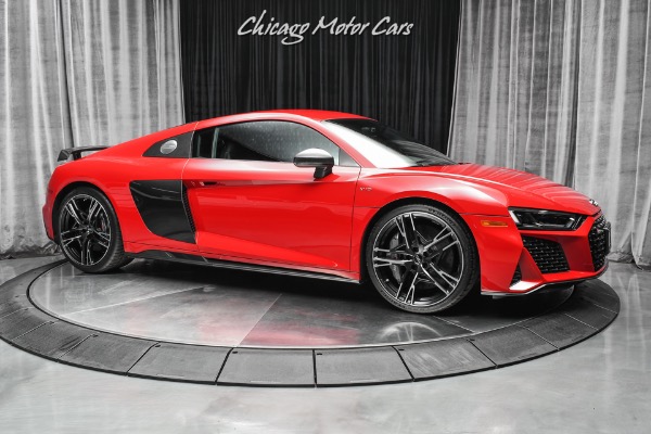 Used 2020 Audi R8 5.2 quattro V10 performance Audi Sport Package! for sale Sold at Chicago Motor Cars in West Chicago IL 60185 6