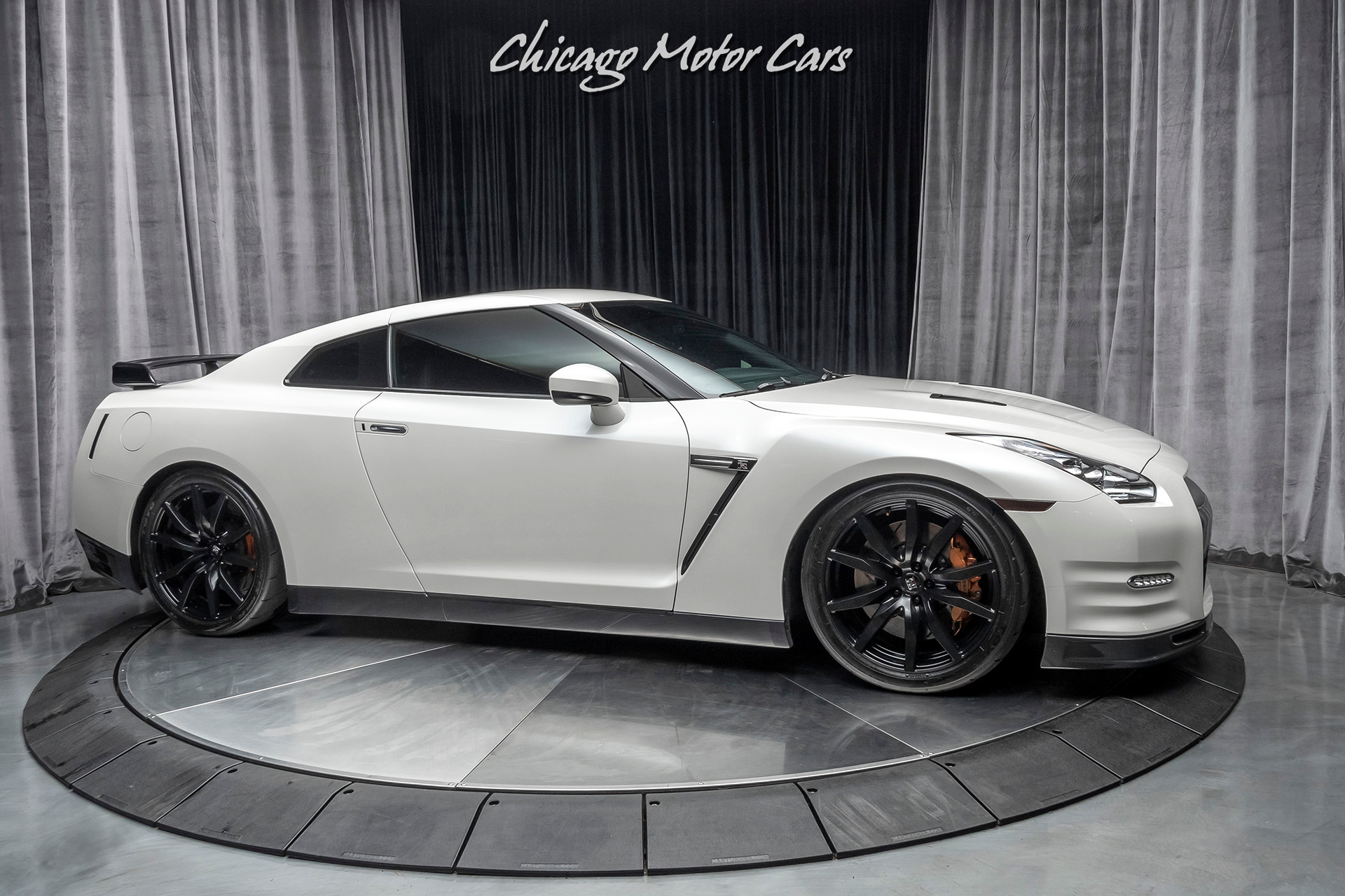 Nissan gtr premium