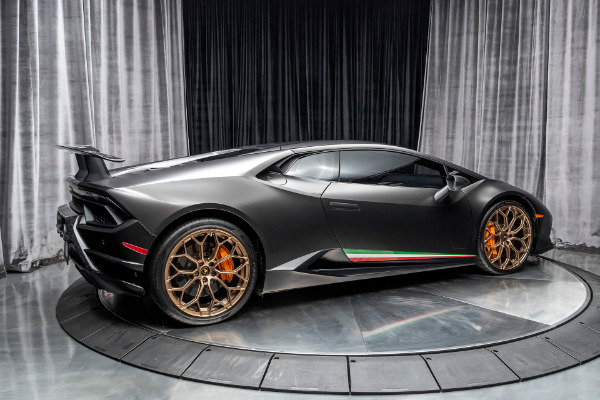 Used 2018 Lamborghini Huracan LP640-4 Performante MSRP $329,985+ Entire Body PPF Only 7k Miles! for sale Sold at Chicago Motor Cars in West Chicago IL 60185 5