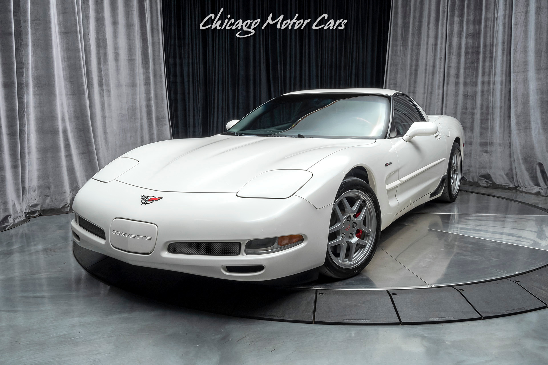 Used-2001-Chevrolet-Corvette-Z06-RARE-SPEEDWAY-WHITE-1-OF-137-COLLECTOR-QUALITY