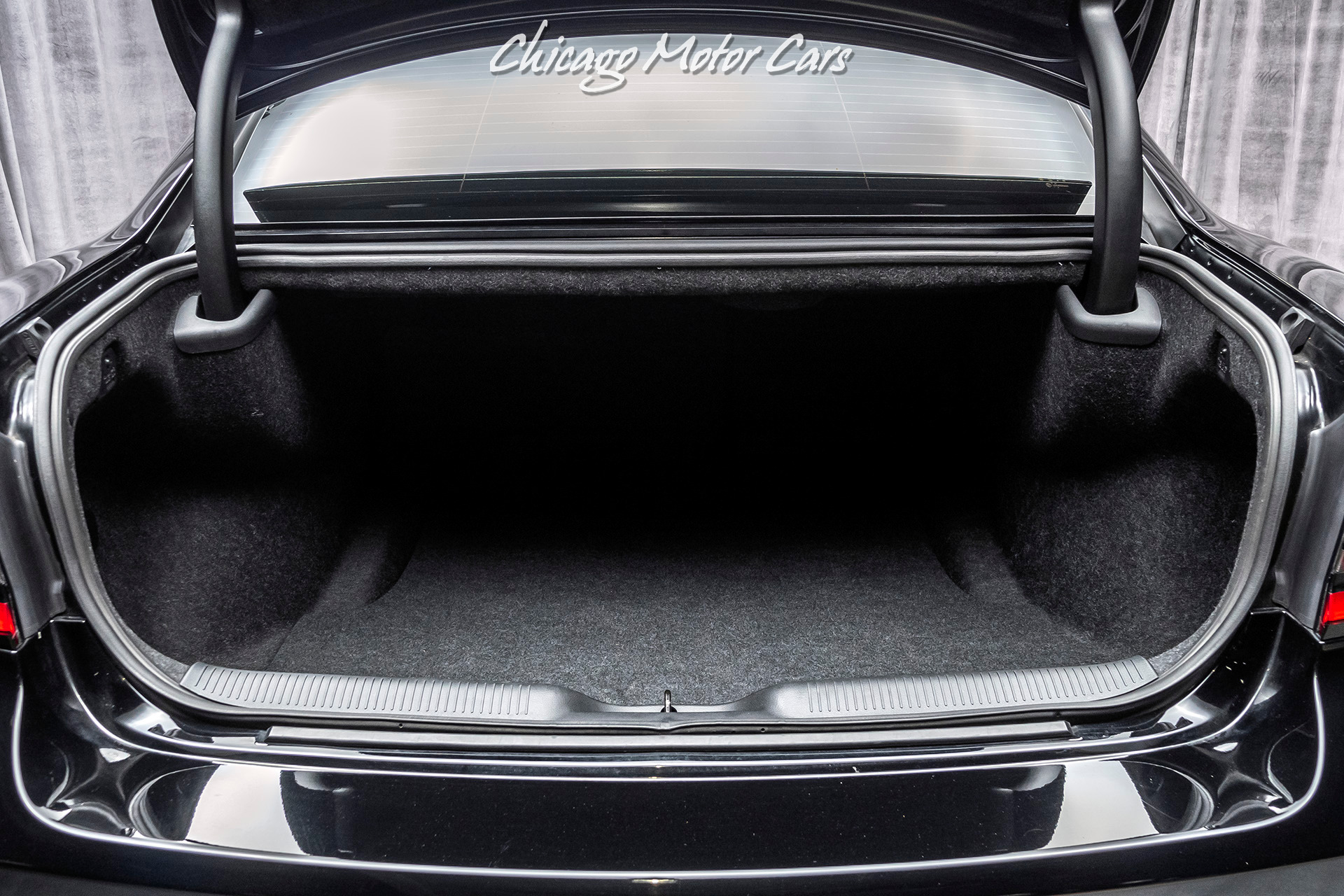 Used-2015-Dodge-Charger-SRT-Hellcat-Sedan-HARMAN-KARON-AUDIO-GROUP-POWER-SUNROOF-K-N-INTAKE