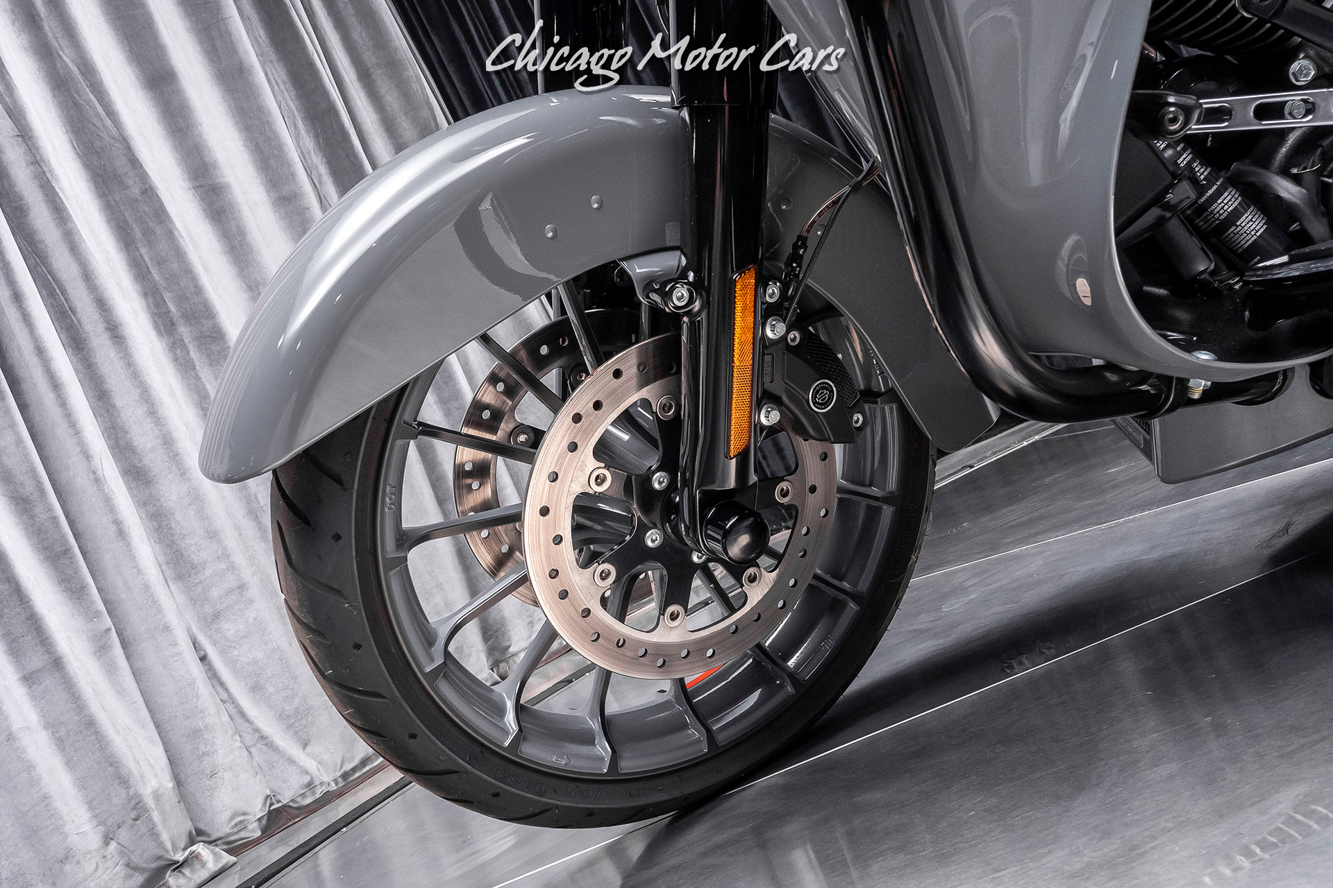 Used-2018-Harley-Davidson-FLHXSE-CVO-Street-Glide-10k-in-Upgrades