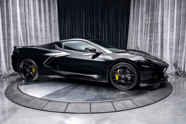 Used 2020 Chevrolet Corvette Stingray 3LT Z51 Coupe ONLY 49 MILES! MAGNETIC RIDE CONTROL! FRONT LIFT! for sale Sold at Chicago Motor Cars in West Chicago IL 60185 6
