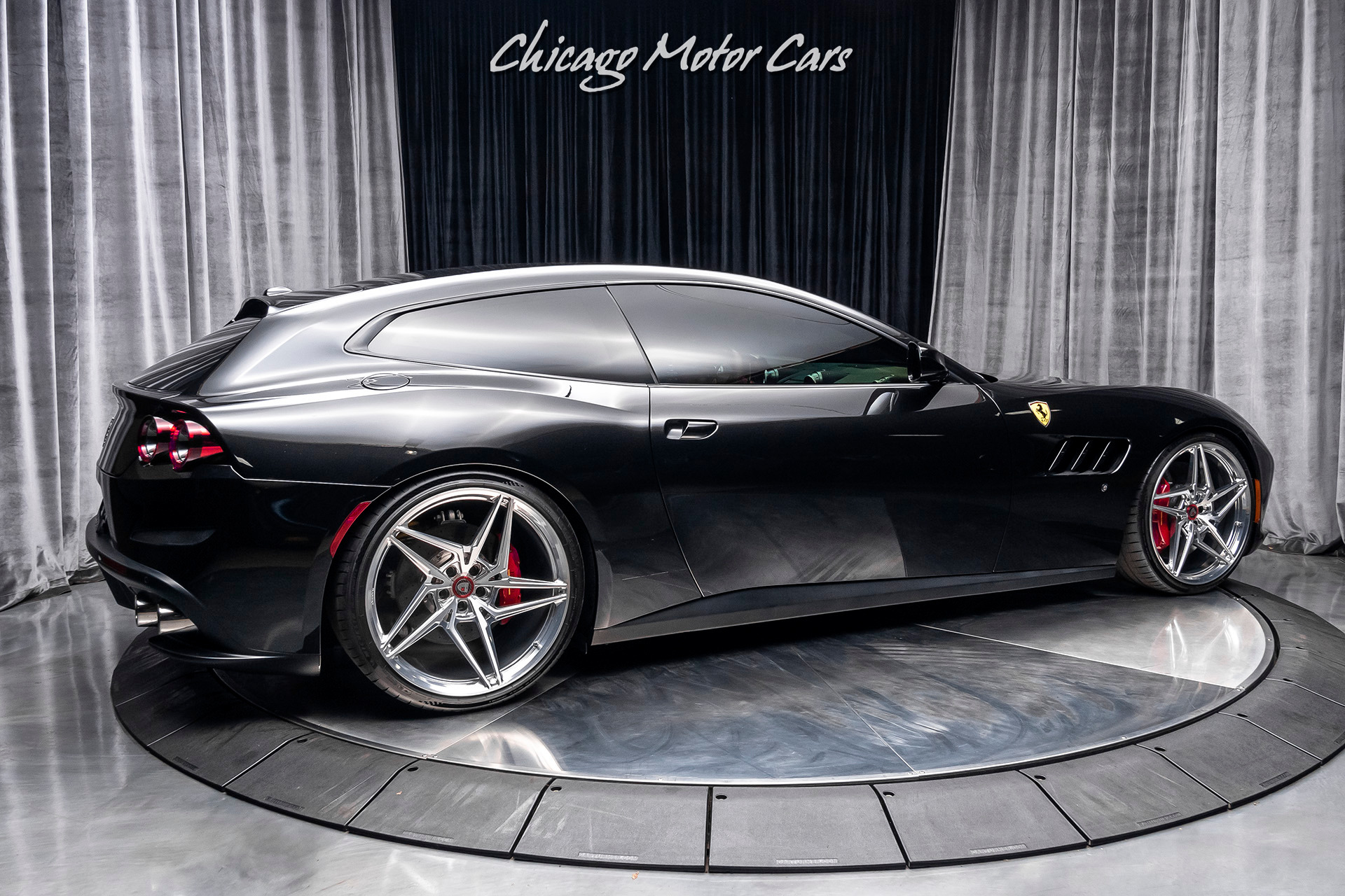 Used-2018-Ferrari-GTC4Lusso-T-Only-9400-Miles-Highly-Optioned-UPGRADES