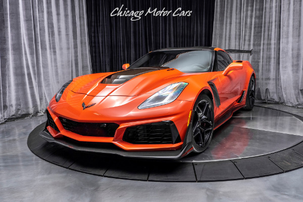 Used 2019 Chevrolet Corvette ZR1 3ZR ZTK (TRACK PERF PKG) 7 SPD MANUAL Only 2900 Miles! for sale Sold at Chicago Motor Cars in West Chicago IL 60185 2