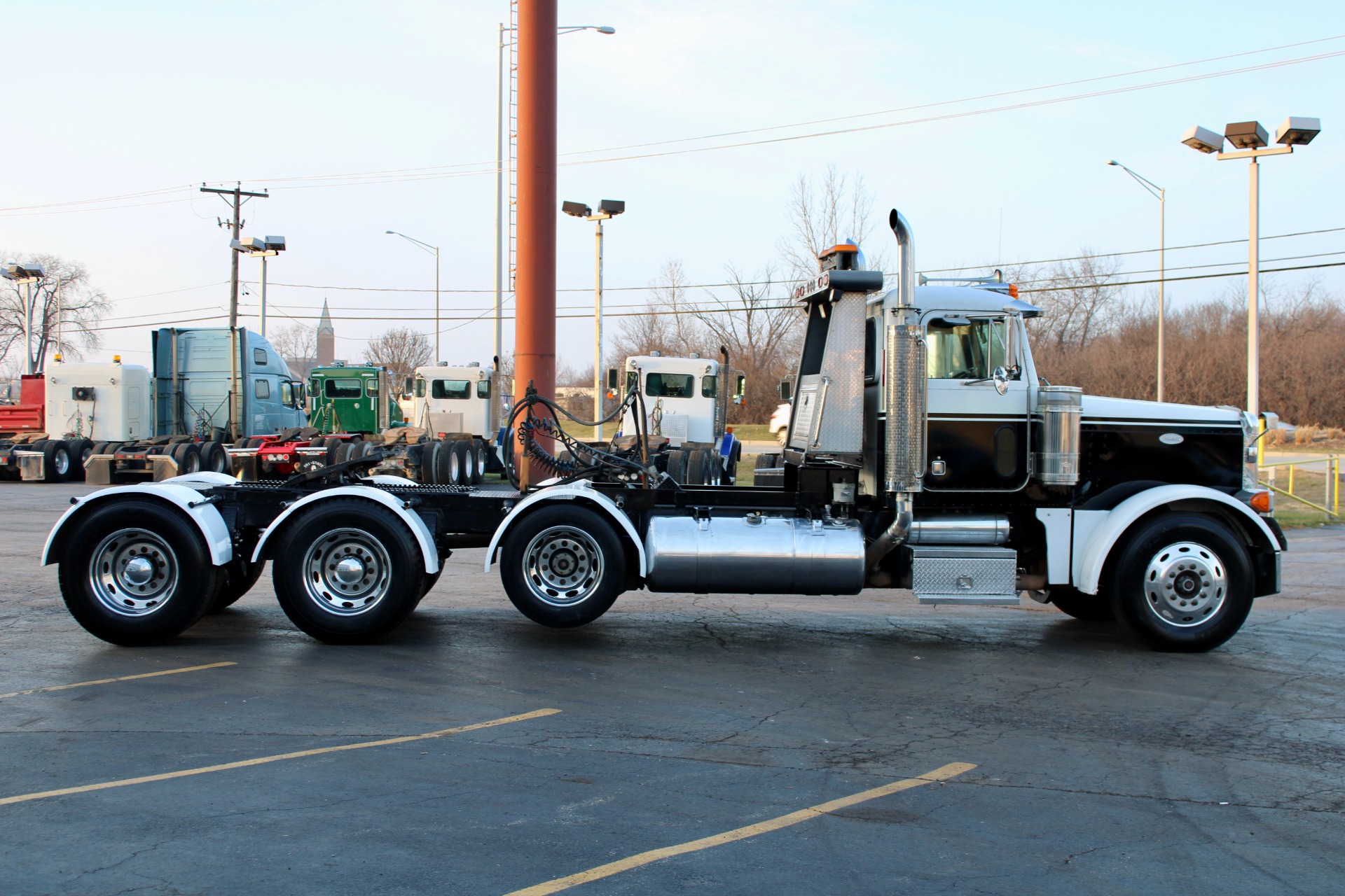 Used 1998 Peterbilt 379 Day Cab-TRI AXLE-CAT 3406E-18 Speed For