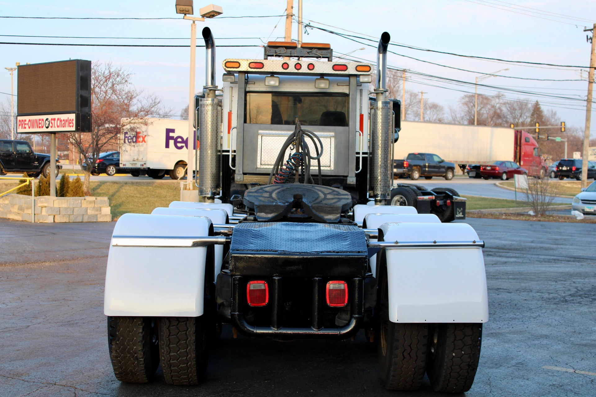 Used-1998-Peterbilt-379-Day-Cab-TRI-AXLE-CAT-3406E-18-Speed