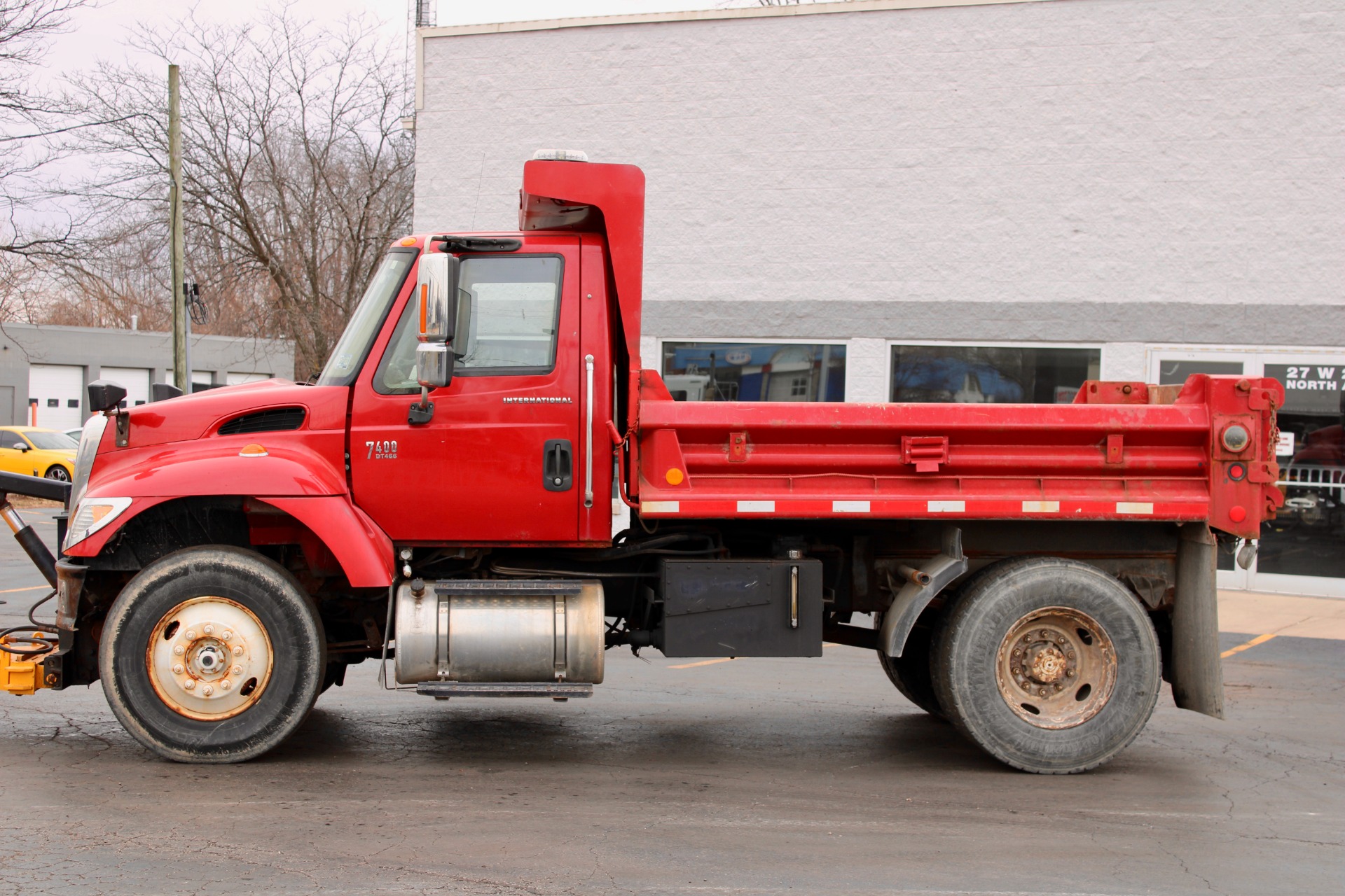 Used-2003-International-4300-Dump-Truck-with-Snow-Plow