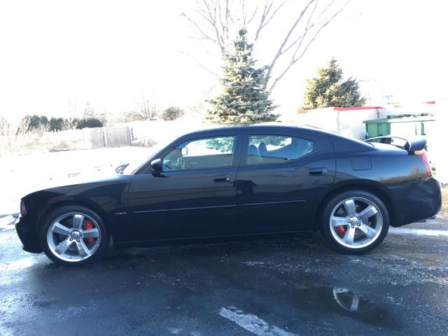 New-2006-Dodge-Charger-SRT8